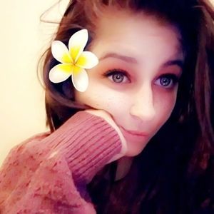 Meet your Posher, Izzy